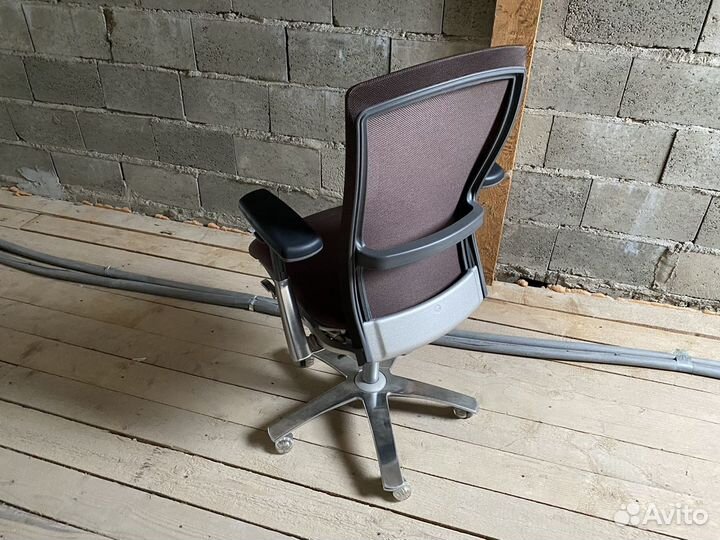 Кресло компьютерное Knoll