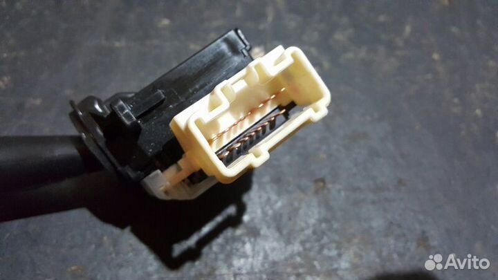 Подрулевой переключатель Subaru Forester SG5 EJ205