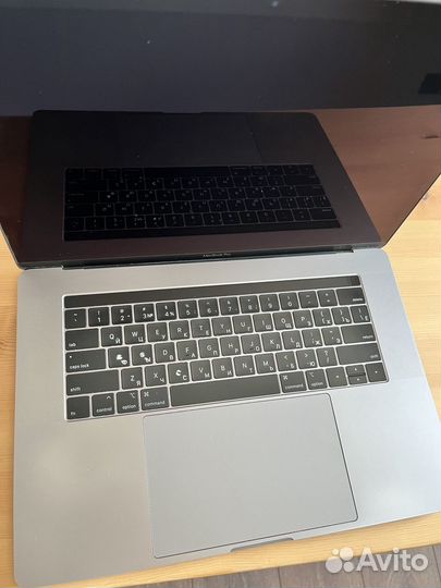 Apple macbook pro 15, 2019, i9, 16 Gb, 512 Gb