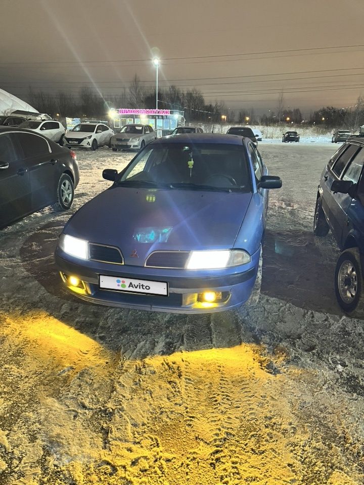 Mitsubishi Carisma: фото владельца