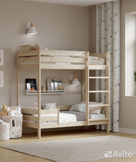 Двухъярусная кровать с матрасами