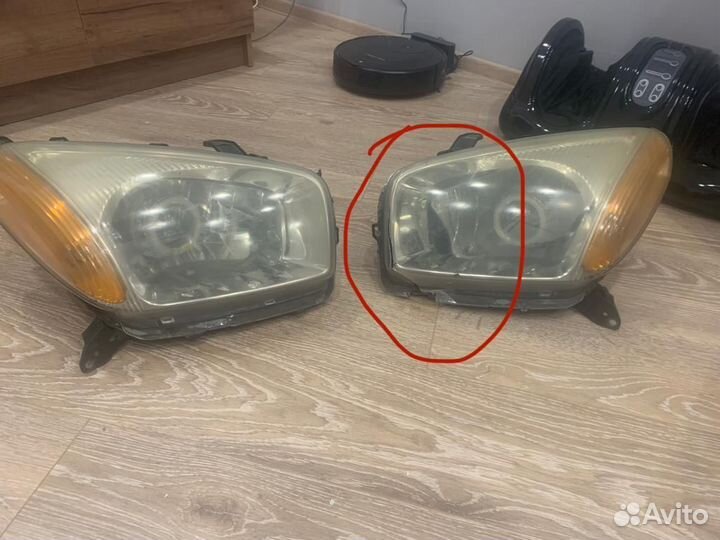 Продам фары rav4 2001 год