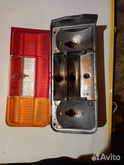 Задние фонари