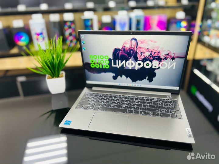 Мощный ноутбук Intel Core i3-1115G4/DDR4-8/SSD-256