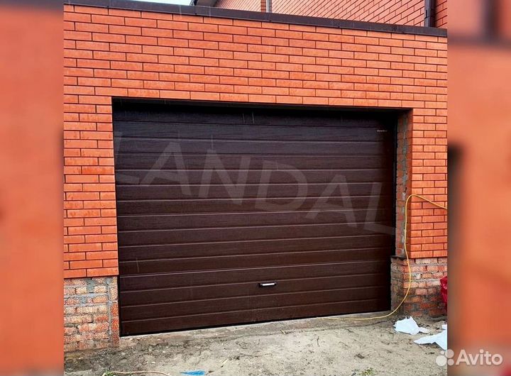 Секционные ворота