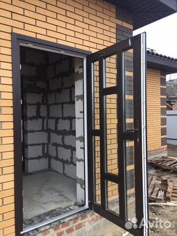 Дверь входная 900*2000 коричневая с двух сторон