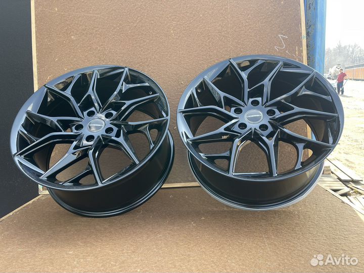 Диски Khann Лексус Тойота r19 5/114.3 черные