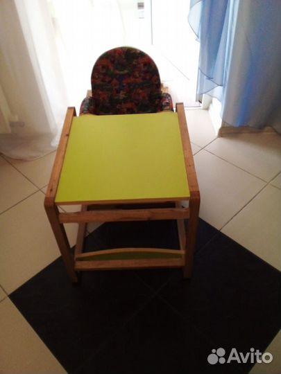 Стульчик для кормления