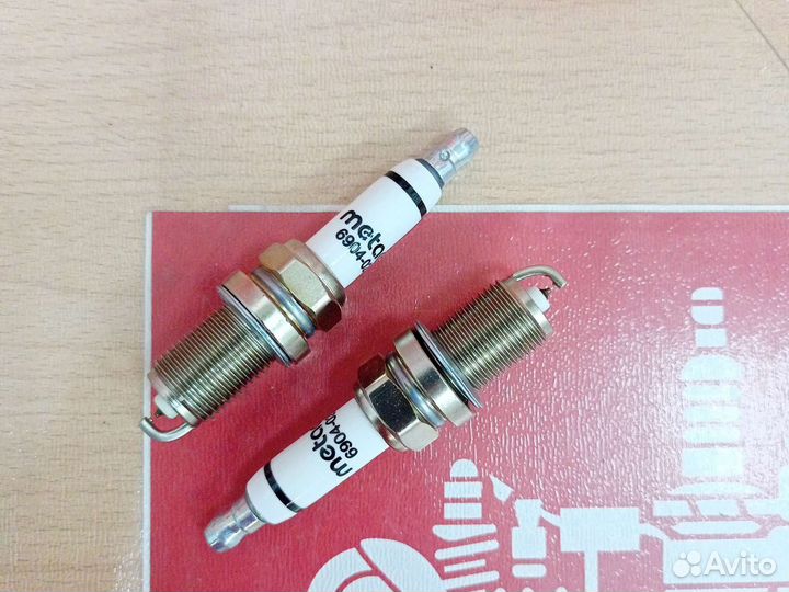 Свеча зажигания VW passat B7 2011