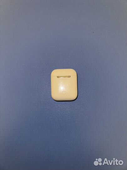 AirPods (1-го поколения)