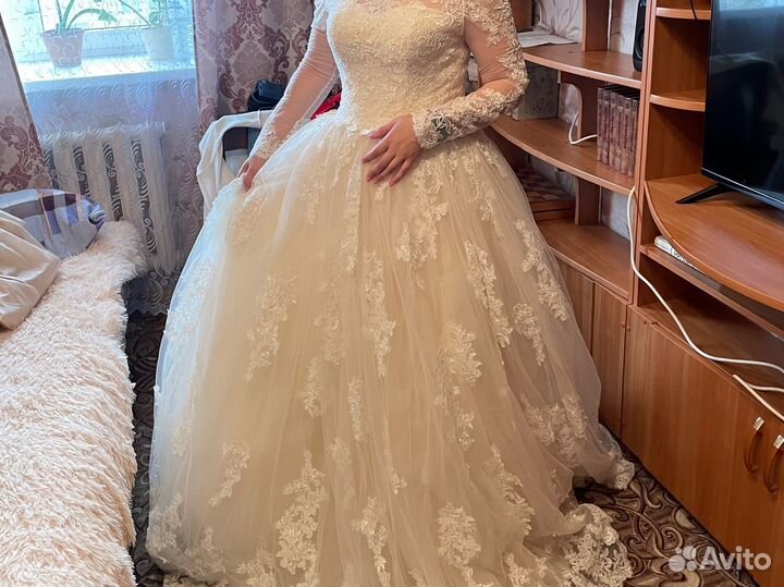 Свадебное платье