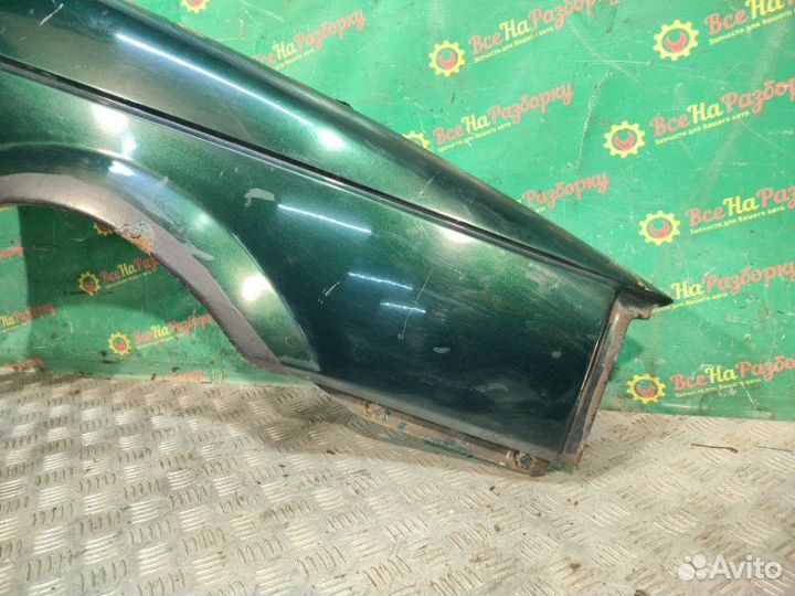 Крыло переднее правое Volkswagen Passat B3