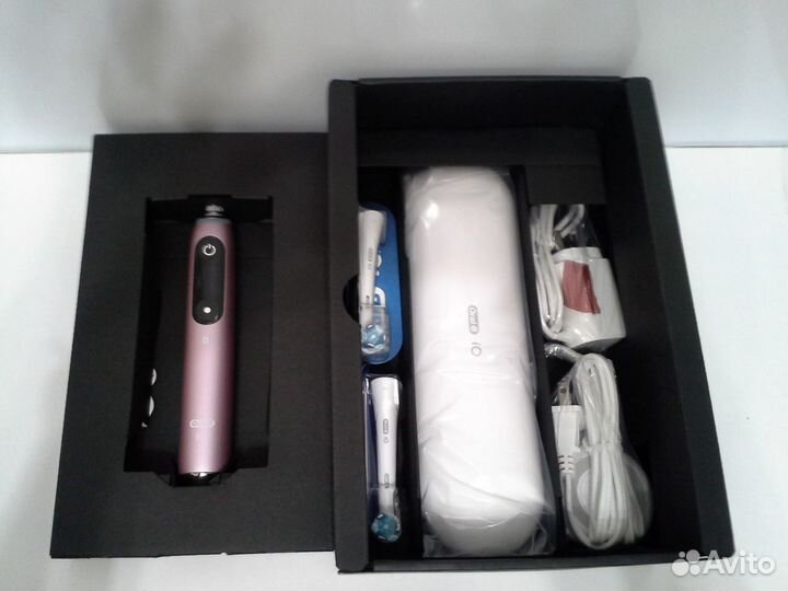 Электрическая зубная щетка Braun Oral-B iO 9