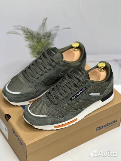 Кроссовки Reebok classic