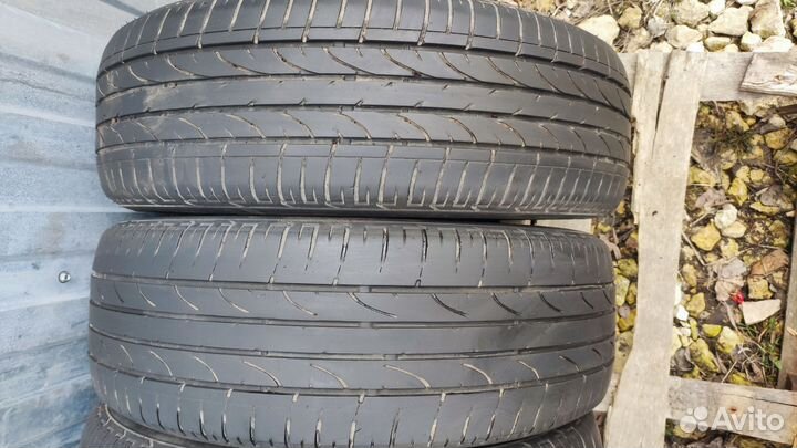 Bridgestone Dueler H/P Sport 215/60 R17 96H