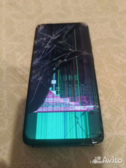 Телефон Samsung s20+