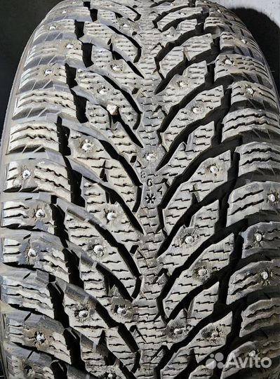 Nokian Tyres Hakkapeliitta 9 245/40 R20