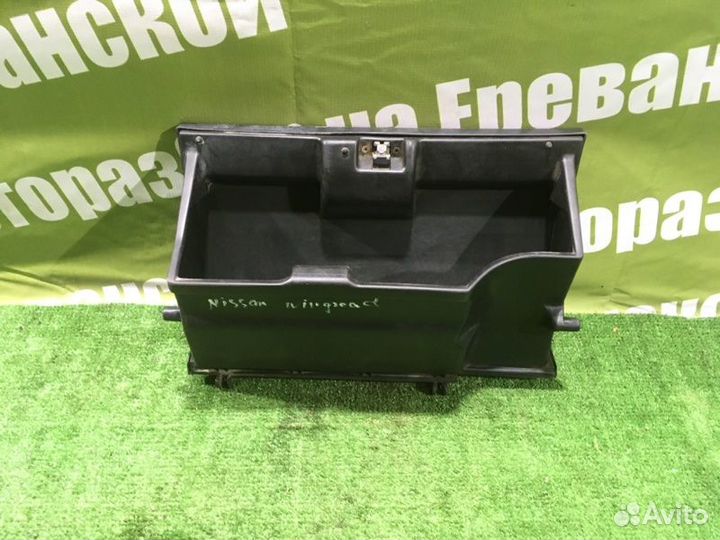 Бардачок Nissan Wingroad Y10 GA15DE