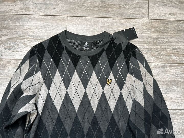 Р. 48. Новый свитер Lyle & Scott