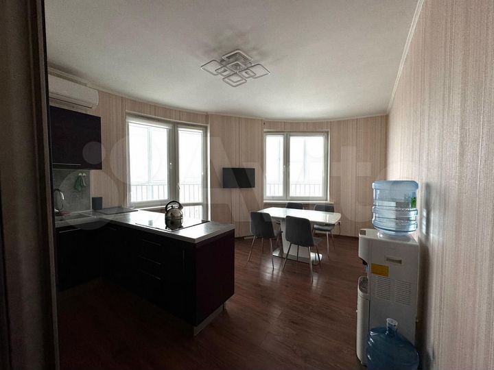 2-к. квартира, 63,3 м², 11/18 эт.