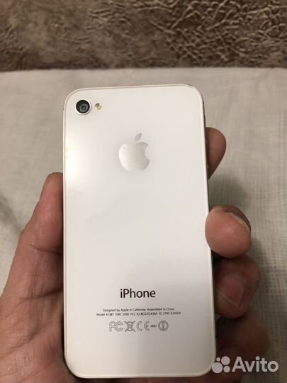 iPhone 4S, 8 ГБ