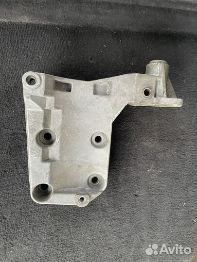 Кронштейн кондиционера bmw E39 m57