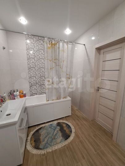 4-к. квартира, 101,8 м², 1/9 эт.