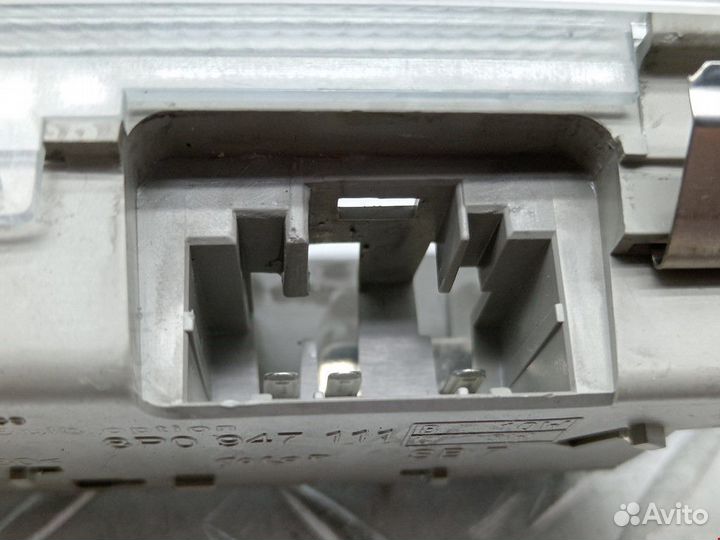 Фонарь салона (плафон) Audi A3 8P/8PA 2-й рест