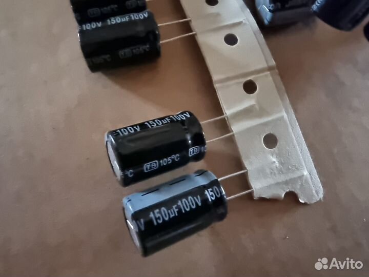 Конденсаторы 150мкФ 100в 12,5х25 Jamicon