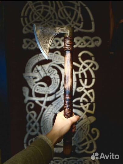 Кованый топор Ассассина ручной работы