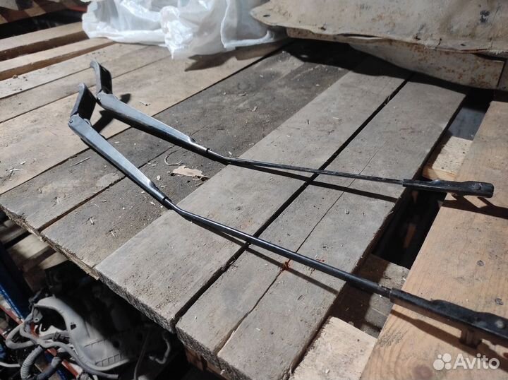 Поводок стеклоочистителя пежо 407