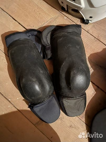 Налокотники хоккейные