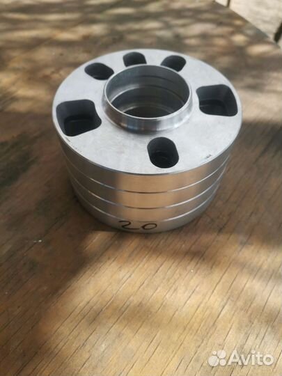 Проставки колёсные универсальные 20мм