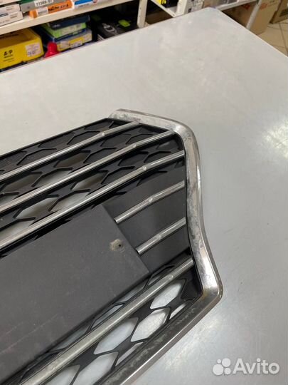 Решетка радиатора Hyundai Solaris 17-20 Б/У