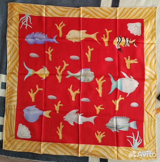 Bvlgari шелк новый платок