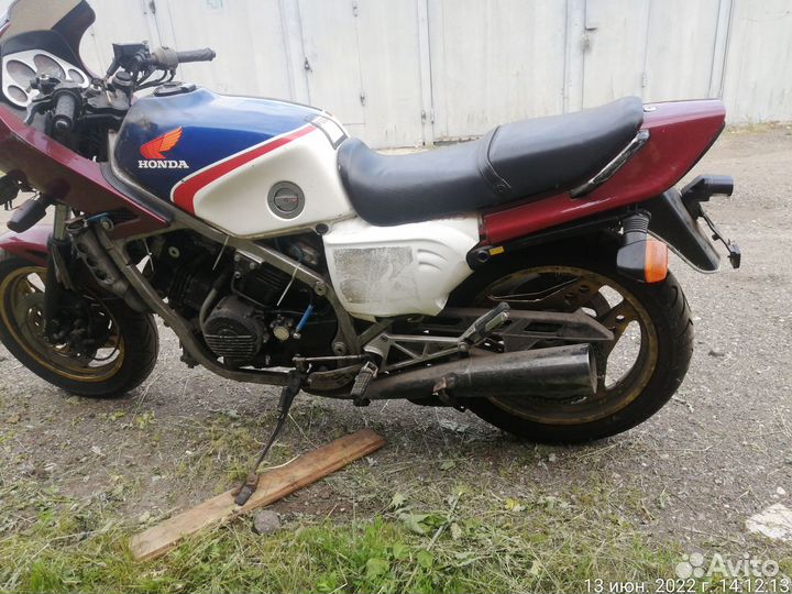Honda VF 750 I