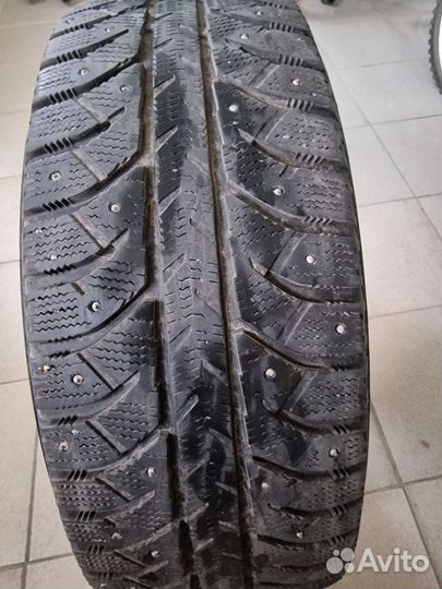 Bridgestone Ice Cruiser 7000 R15
