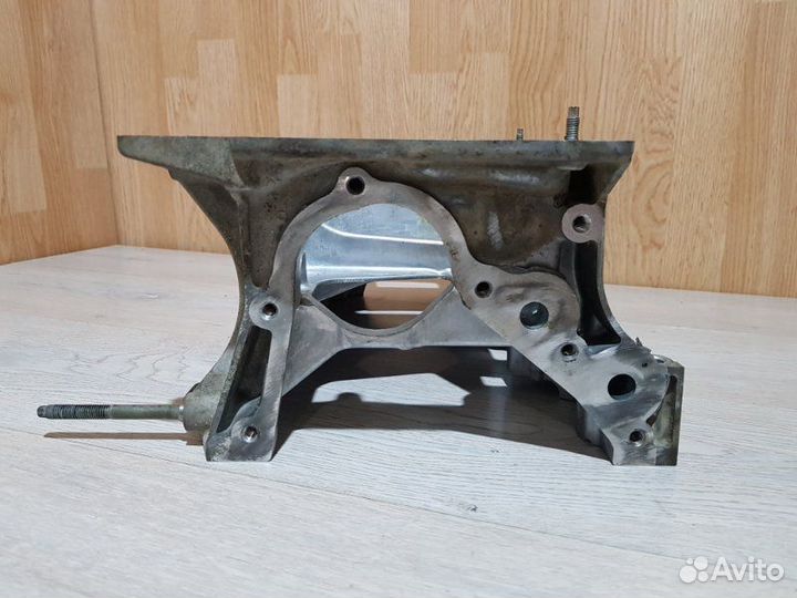 Поддон двигателя Toyota Avensis ZRT271 2ZR-FAE