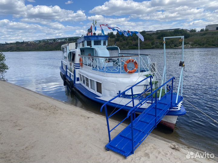 Аренда теплохода