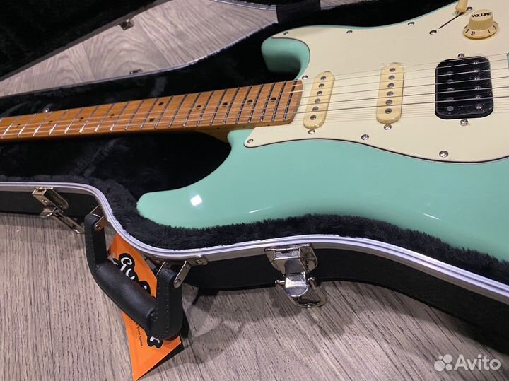 Жесткий кейс для электрогитары (Новый)