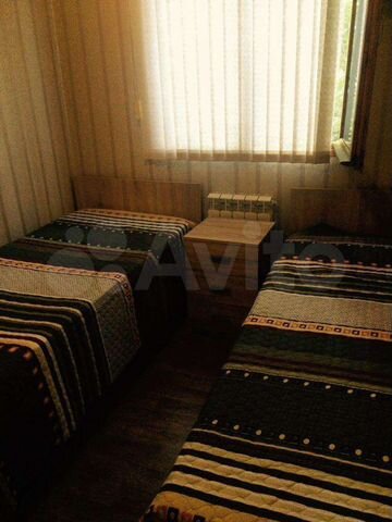 Комната 12 м² в 3-к., 1/2 эт.