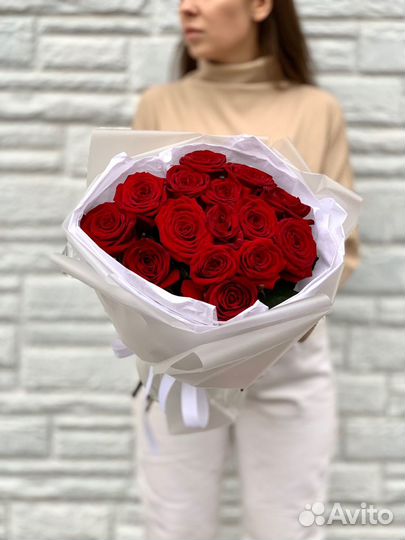 Букет из 15 красных роз