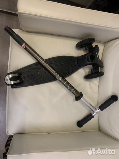 Самокат Micro Maxi T- tube black черный