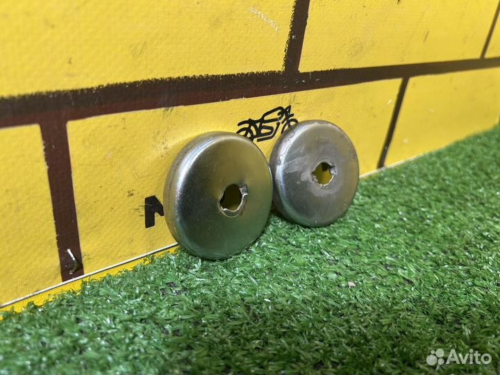 Декоративные крышки задней подвески Днепр К-750