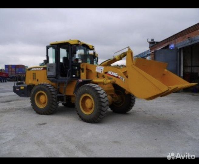 Фронтальный погрузчик