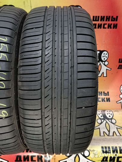 Kinforest KF-550 255/40 R19 100V