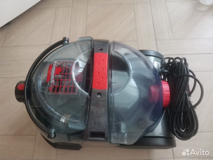 Моющий пылесос новый