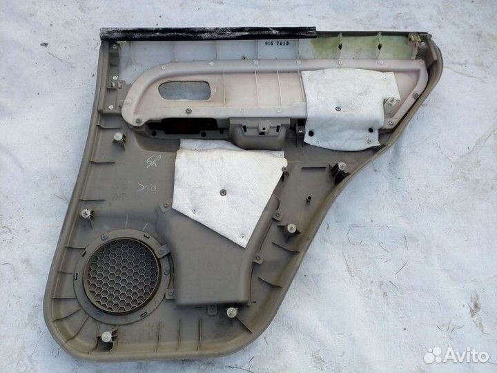 Обшивка двери задней левой Suzuki Grand Vitara 2