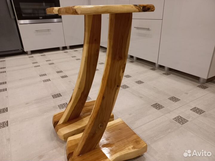 Стойки для акустики. Дерево. Массив. Живой край