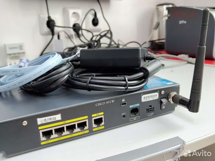 Маршрутизатор cisco 851W-G-A-K9